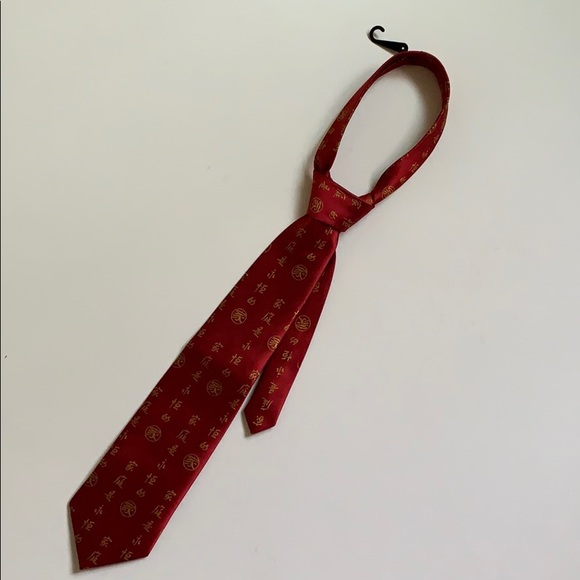 Family Ties 100% Silk Tie - Picture 5 of 11